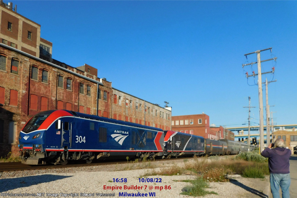 Empire Builder 7 charges west thru mp 86